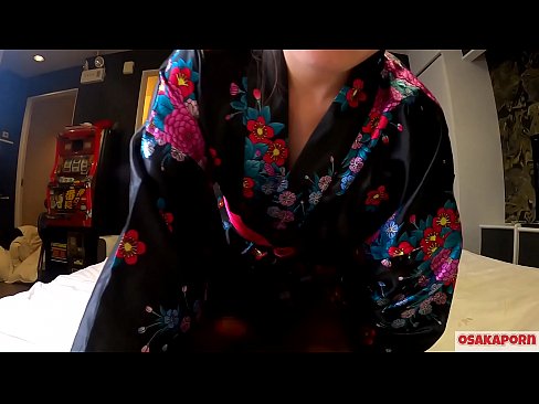 ❤️ Ko te kotiro cosplay rangatahi e pai ana ki te moe wahine ki te korikori me te pupuhi i roto i te wahine hoiho me te pupuhi. Kotiro Ahia he Topanga puhuruhuru me te tits ataahua i roto i nga kakahu Japanese tuku iho i roto i te ataata runaruna e whakaatu ana i te titoo me nga taonga taakaro Fuck. Sakura 3 OSAKAORN. ❤️❌ Ataata Fuck i a matou ☑